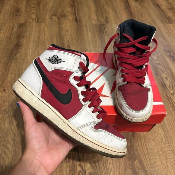 NIKE air jordan 1 retro carmine mid top shoes sneakers size 4.5Y - Picture 7 of 7